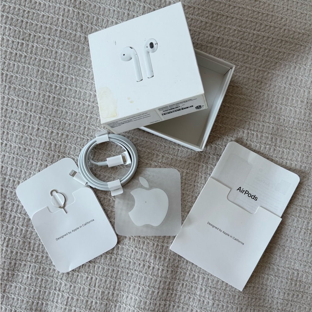 Apple White Wireless Earphones